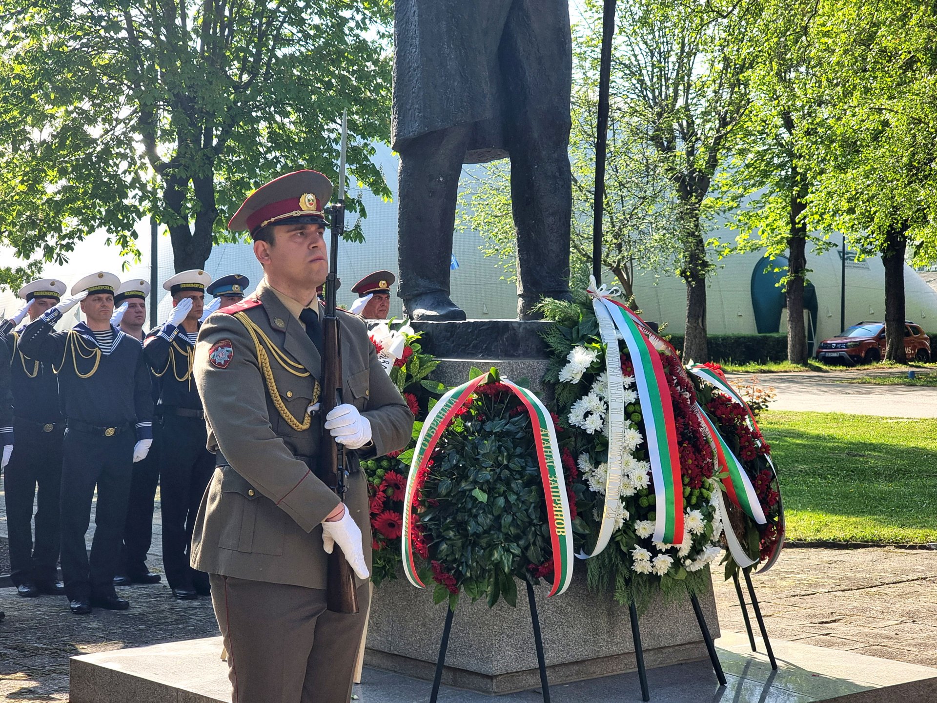 Началникът на отбраната и служебният министър на отбраната участваха в отбелязването на патронния празник на Военната академия "Г. С. Раковски" 