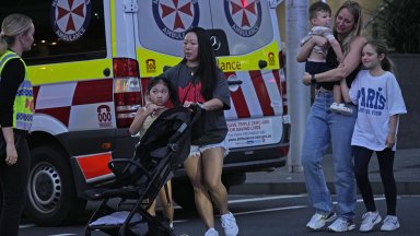 Петима са мъртви след нападение с нож в търговски център в Сидни (видео)