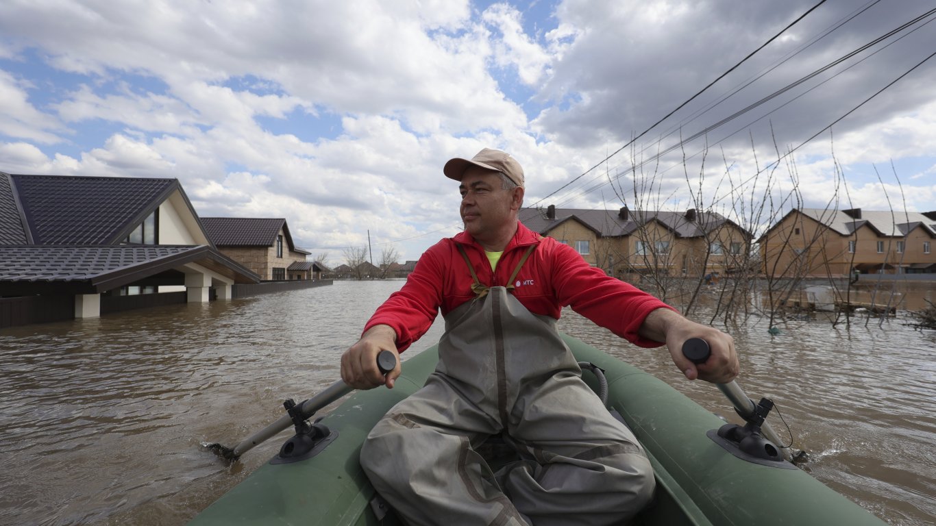  Наводнението в Оренбург 