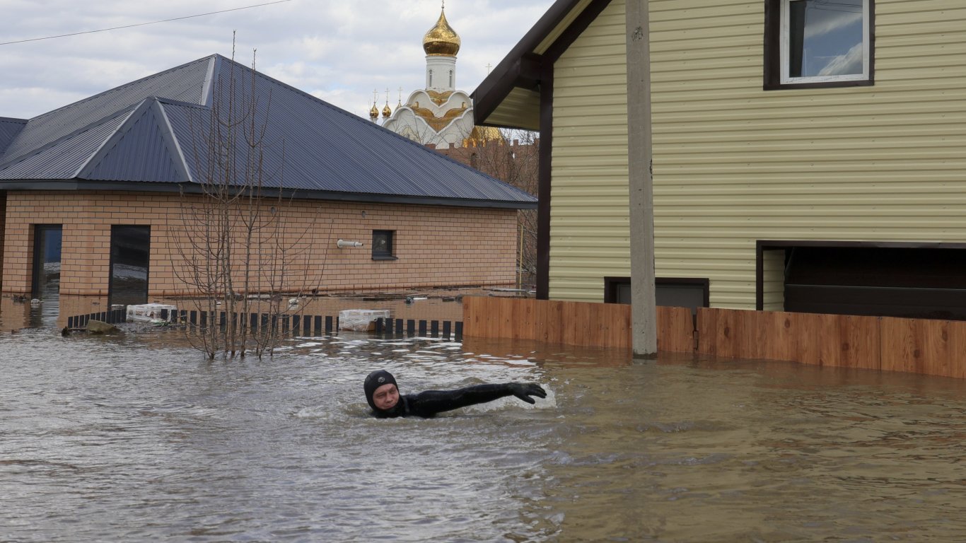  Оренбург под вода 