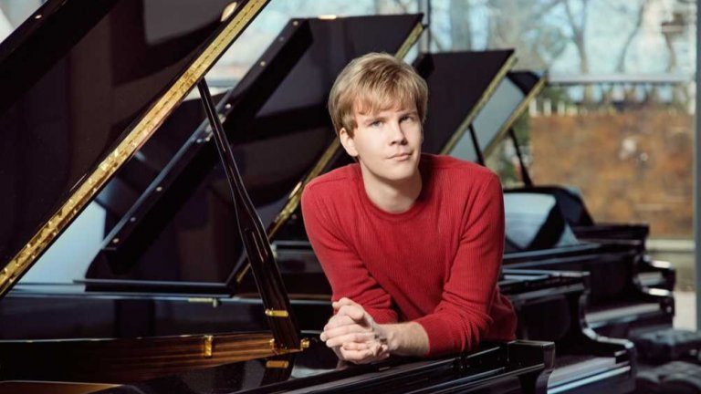 Mладият чешки пианист Матиаш Новак ще има концерт в София на 25 април