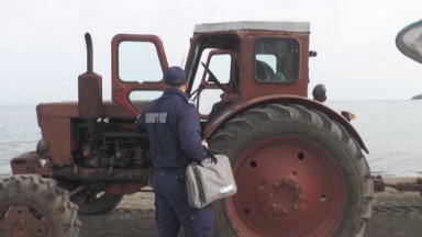 Докато полицията беше в готовност да връчи новите предписания за