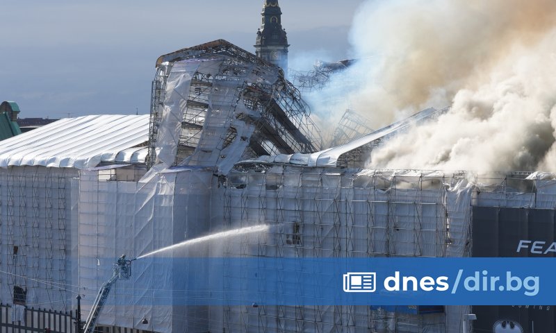 Снимки от пожара  Сградата е една от забележителностите на датската