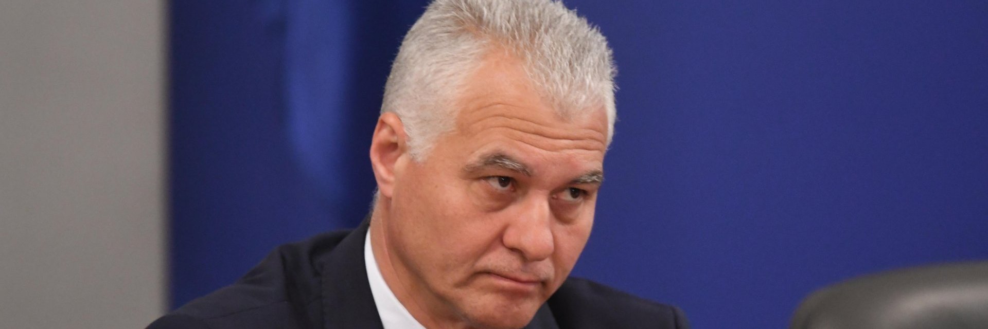 ГЕРБ пращат Тончев при досиетата, защото "бивш шеф на ДАНС не може да бъде портиер"