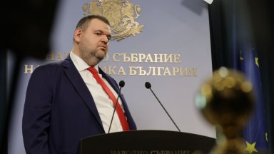 Пеевски: Президентът трябва веднага да подпише указа за външния министър (видео)