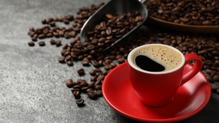 Според кардиолозите: Колко са чашите кафе на ден, които е позволено да изпиете
