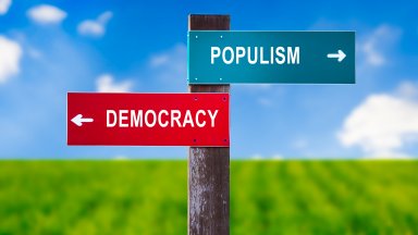 Това сочи който описва начина по който популистките правителства в