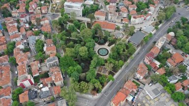 И БСП в Пловдив скочи срещу преименуването на Дондуковата градина