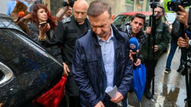 Коцев е обвинен за участие в престъпна група в която