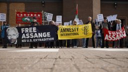 Развоят на делото за екстрадирането на Асандж ще е след месец
