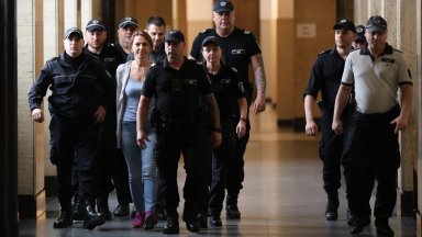Прокуратурата събира доказателства за да привлече още обвиняеми по аферата
