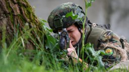 И на второ четене: Комисията по отбрана одобри по-високи заплати за военните от 2025 г.