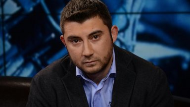 Според Контрера горещите скандали в Митници и на върха на