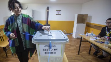Сърбите в Северно Косово бойкотират референдума за отстраняване на етническите албански кметове