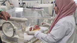 Бебе в Газа е спасено от утробата на майка, убита при израелски удар