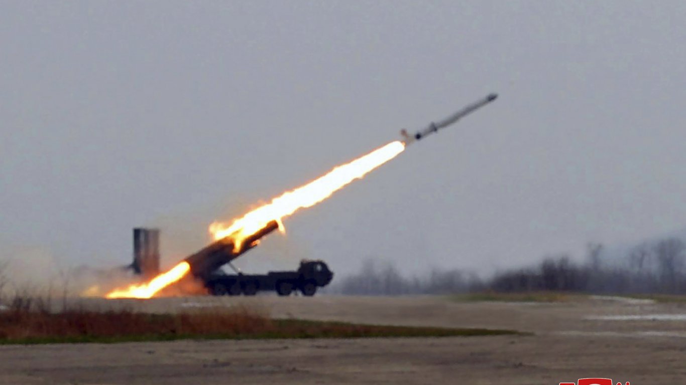 Северна Корея е изстреляла ракета от източното си крайбрежие