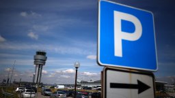 Летище София изгражда нов открит паркинг за над 7 милиона лева, ограничава се достъпът на нерегламетирани таксита