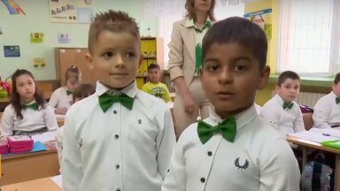 Двете момчета разказаха че са доволни от постъпката си и