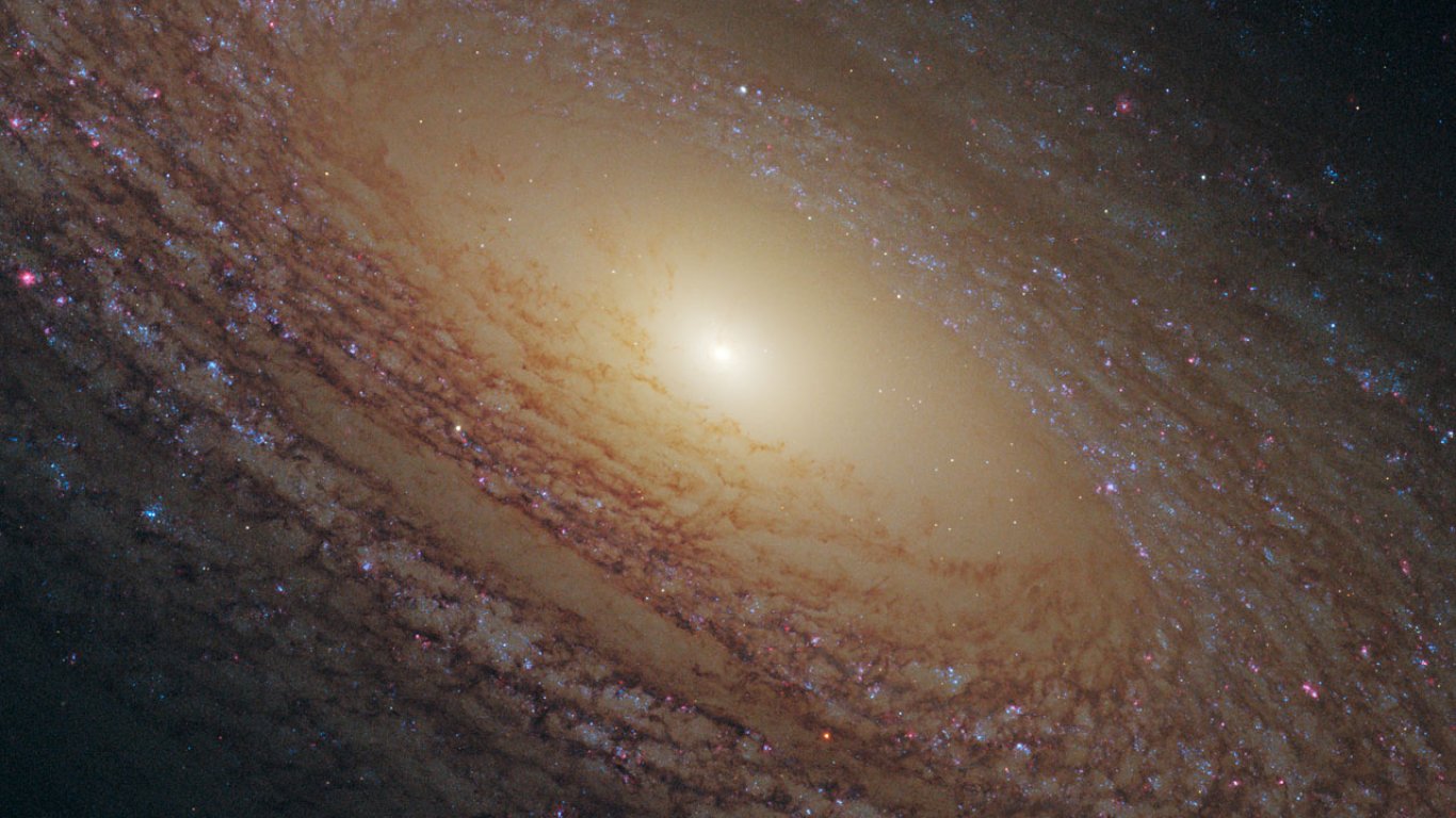 Нещо странно захранва "безсмъртни" звезди в центъра на нашата галактика