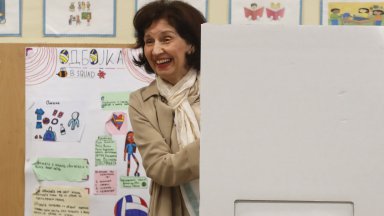 Вторият резултат е на президентът на страната и кандидат за