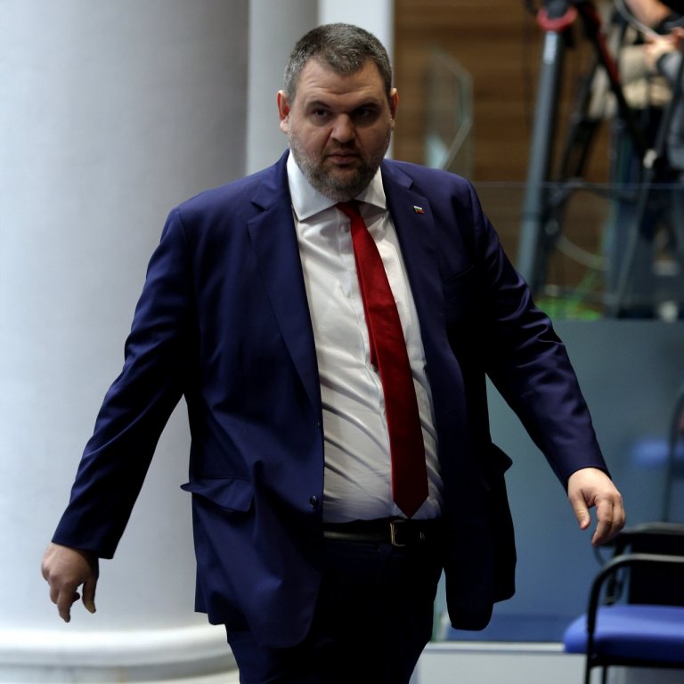 Пеевски: ПП приключи, Петков ще драска като пудел на вратата на Борисов в Банкя