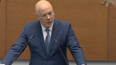 Той запази хладнокръвие по време на дебатите и не се