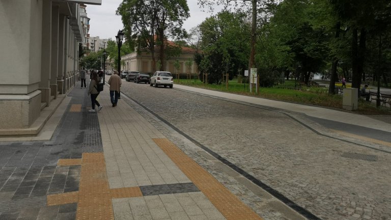 Без коли по част от ул. "Христо Г. Данов" в Пловдив, става пешеходна зона