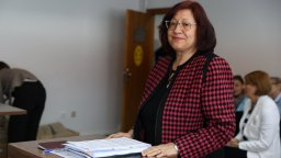 Адвокатът на Григорова: Липсват нови 17 флашки, ЦИК казват на съда, че вече са модифицирани за вота