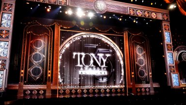 Мюзикълът на Алиша Кийс Hell's Kitchen и пиесата Stereophonic водят по номинации за театралните награди "Тони"