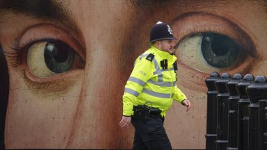 Полицаят от Западен Йоркшир Мохамед Адил е споделил снимки в