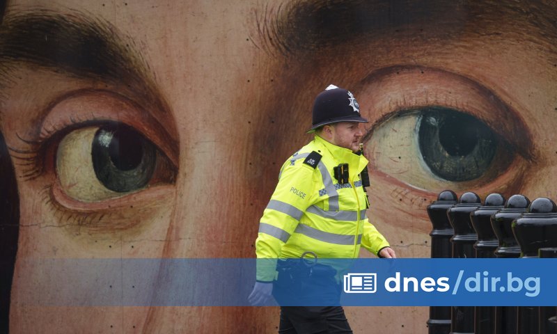 Полицаят от Западен Йоркшир Мохамед Адил е споделил снимки в