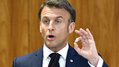 Предложението изложено за първи път от Макрон а по късно споменато