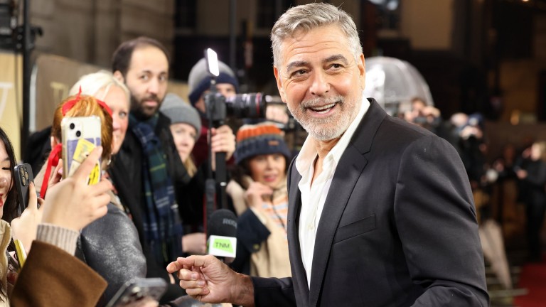 За Джордж Клуни и жените, минали през живота му 