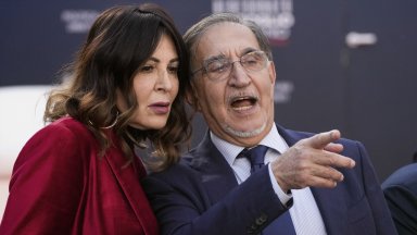 Политици от опозицията поискаха веднага оставката на министърката която е