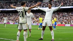 Екзотично: Реал получава шампионската титла в тренировъчната си база