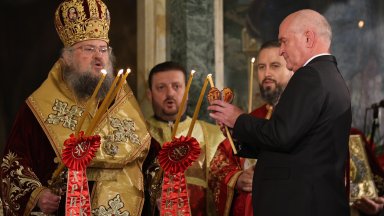 Христос Воскресе Светли празници написа и лидерът на ГЕРБ Бойко