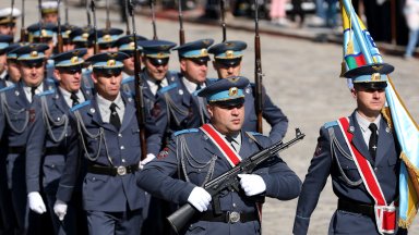 Снимка БТА Водосветът на бойните знамена и знамената светини беше