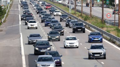 В страната ще може да бъдат внасяни само автомобили с