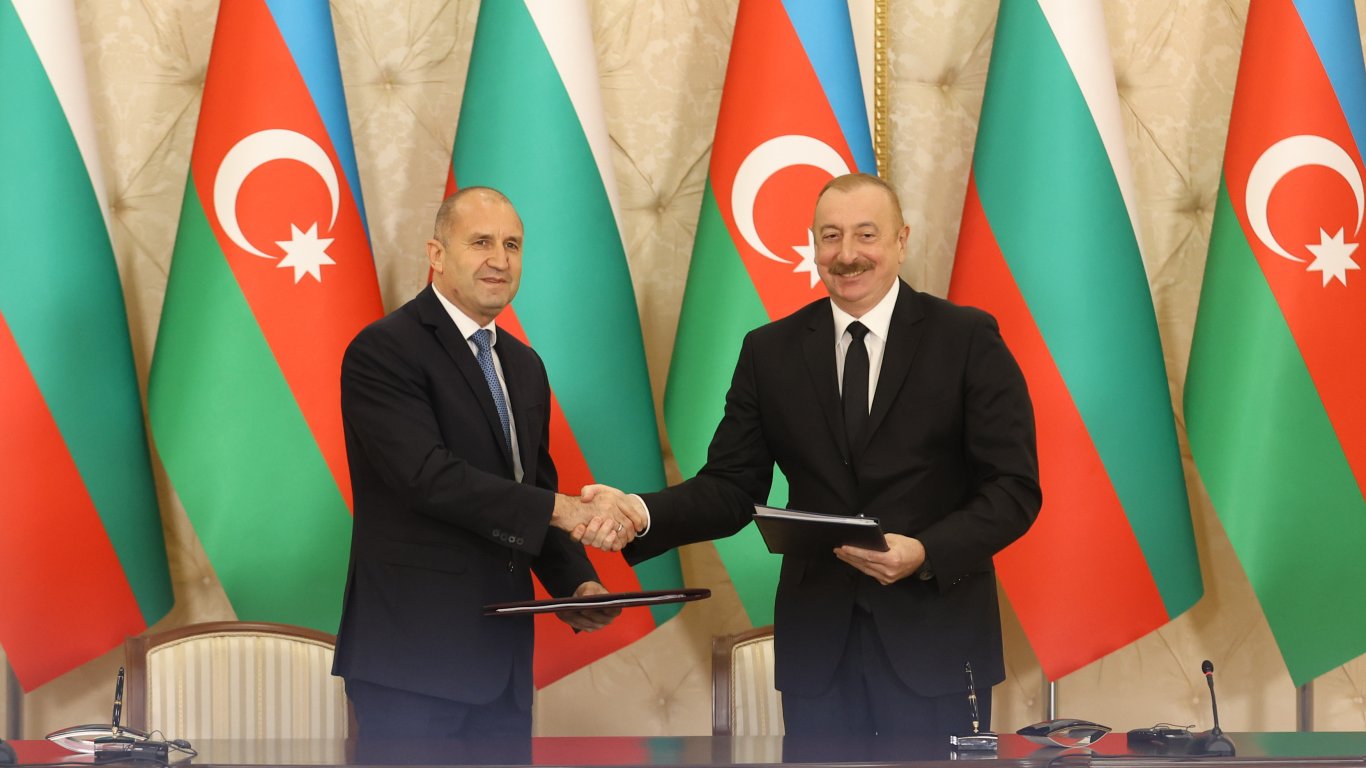 Президентите на България и Азербайджан подписаха декларация за стратегическо партньорство