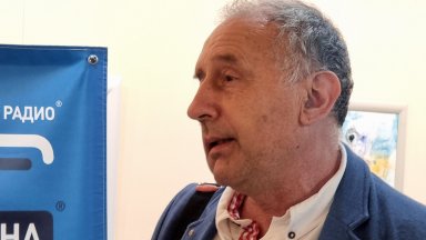 За БТА Панев уточни че сред спасените от него е