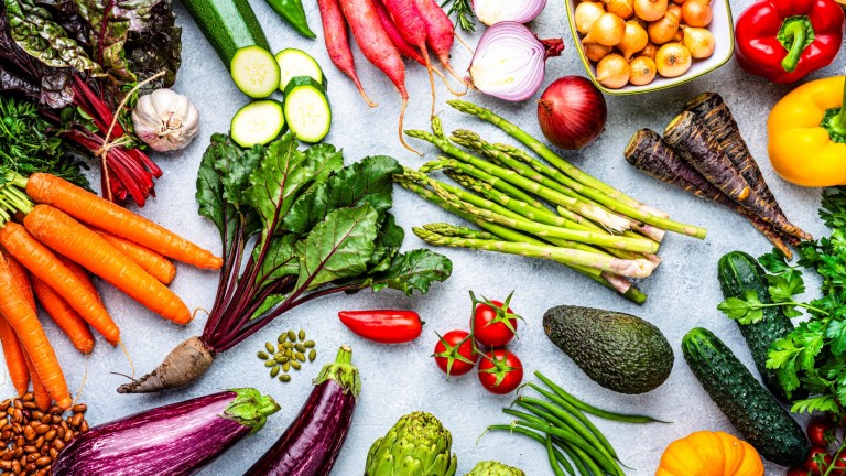 Три зеленчука с почти нула калории, които може да слагате в салатите си без угризения