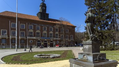 1 Екатерина Иванова Атанасова
2 Красимир Сотиров Сотиров
3 Красимир Кирилов Христов
4