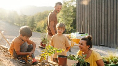 "Всеки може да е майстор": Освежете достъпно дома и градината 