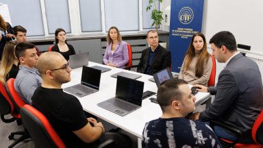 Снимка ВУТП Проф д р Георги Ангелов също отправи своето приветствие