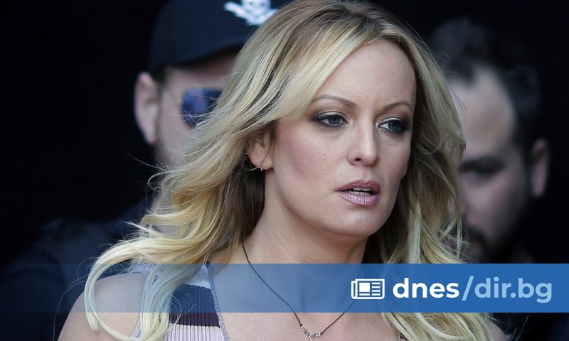 Тя бе попитана от адвокатите на Тръмп защо е приела