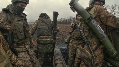 Нов фронт: Руските сили започнаха сухопътна атака в Харковска област