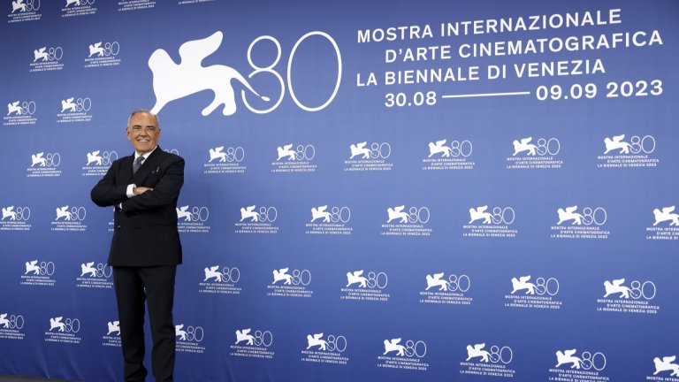 Алберто Барбера остава творчески директор на кинофестивала във Венеция до 2026 г.