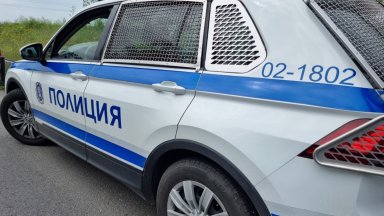 Задържаха 19-годишен, шофирал със 140 км/ч по булевард в Пловдив