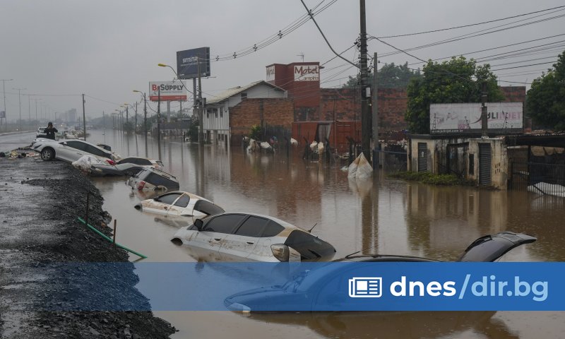 Бурите и наводненията, връхлетели най-южния бразилски щат, доведоха до това