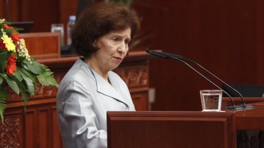 Кабинетът на Силяновска: Президентът има лично право на използва името "Македония" като акт на самоопределение